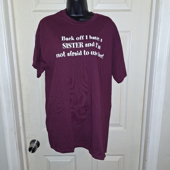Gildan large graphic T-shirt - Picture 1 of 4
